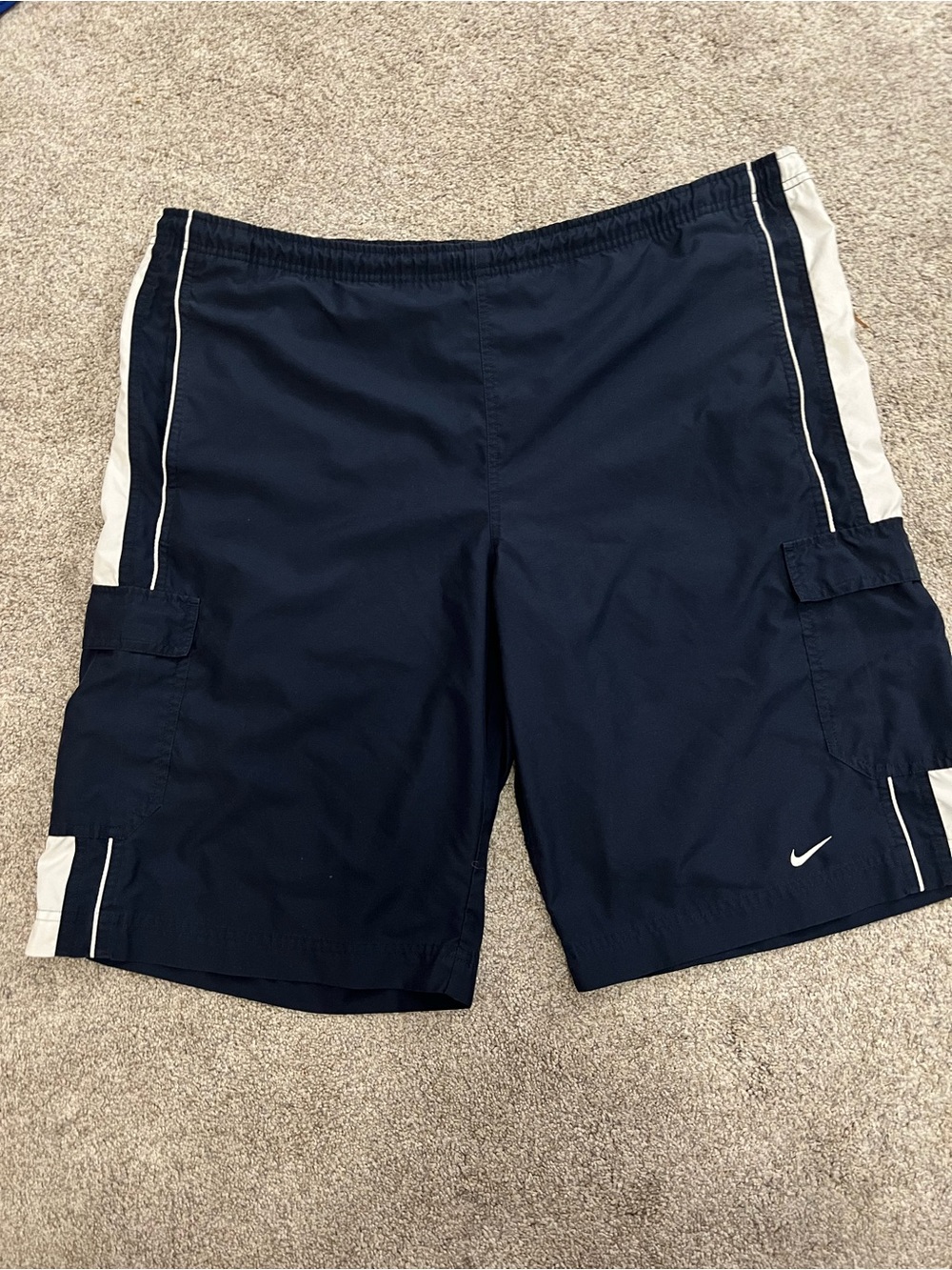 Nike Vintage Y2K Men’s Navy and White Cargo Athletic Shorts XL